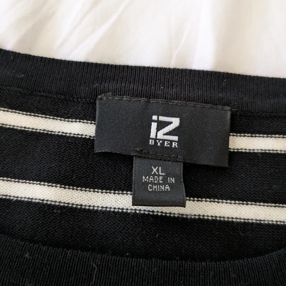 IZ Byer Sweater 3/4 Sleeve Striped‎ Black & White Lace Shoulders Women’s